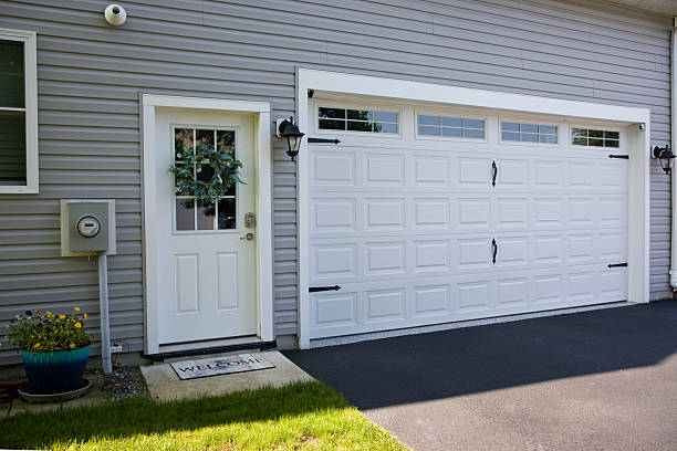 24/7 Emergency Garage Door Panel Replacement experts in St. Henry, OH